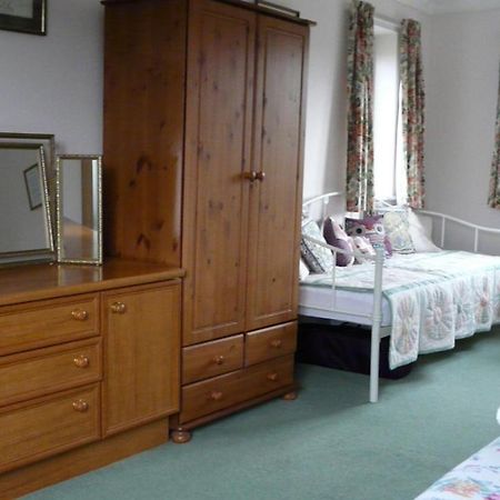 Bramley Cottage Holidays Chichester Exterior foto